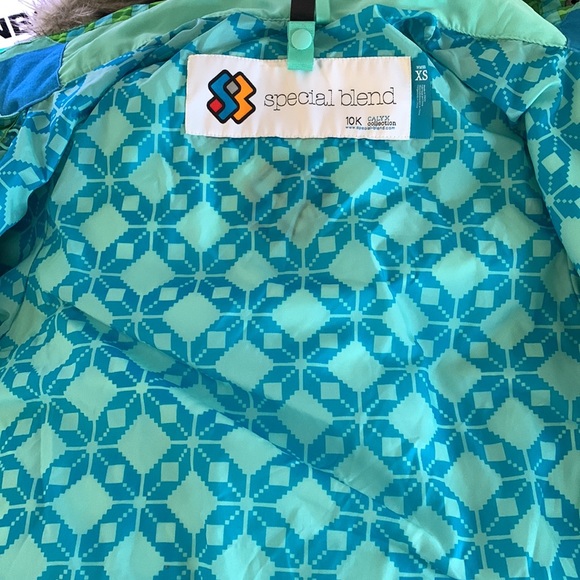 EUC Special Blend ski jacket - Picture 17 of 17